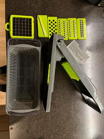 Mandoline en Snijmachine Set beschikbaar voor biedingen