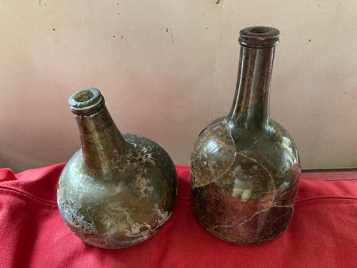 Twee x antieke flessen Kattekop en Paardenhoef!, Antiek en Kunst, Antiek | Glas en Kristal, Ophalen of Verzenden