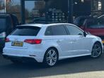 Audi A3 Sportback 35 TFSI CoD Advance Sport NAP/PANO/3X S-LI, 4 cilinders, 150 pk, Leder en Stof, Wit