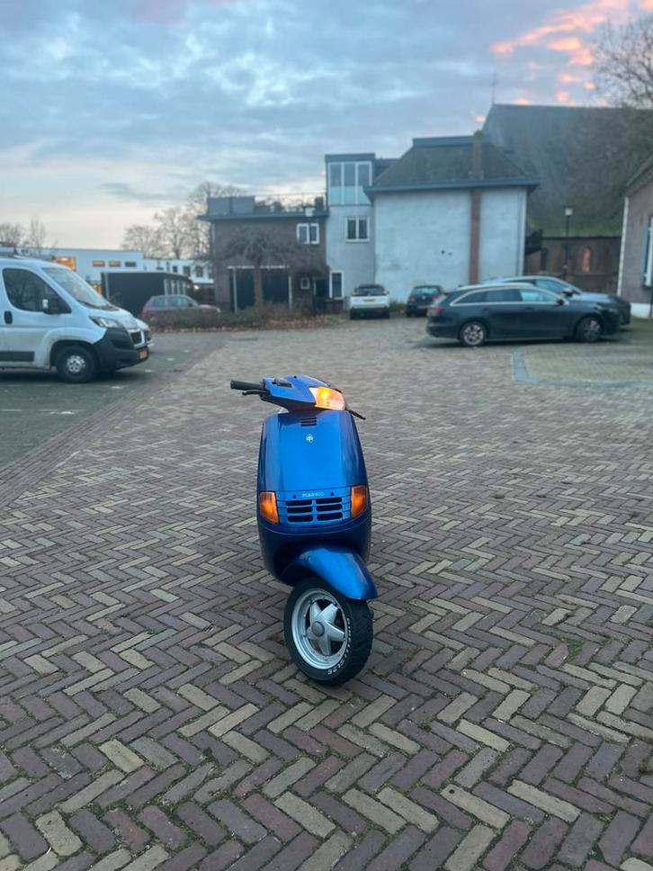 Piaggio Quartz, Fietsen en Brommers, Scooters | Piaggio, Zo goed als nieuw, Overige modellen, Benzine, Ophalen