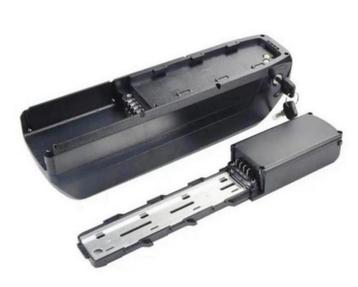 Ouxi V8 / H9 accu + houder nieuw & origineel incl sleutels beschikbaar voor biedingen