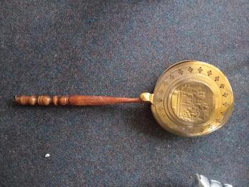 Antieke pannen. Gratis beschikbaar voor biedingen