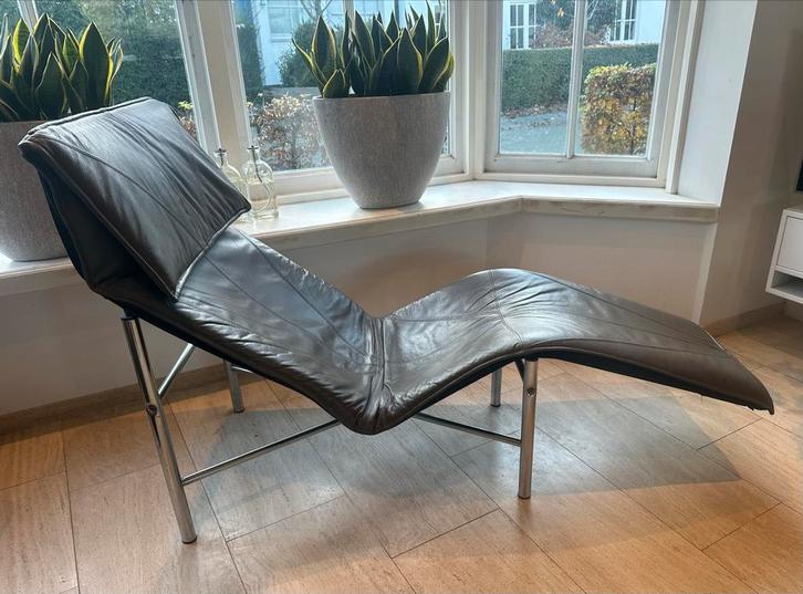 IKEA “Skye” Chaise Lounge - Tord Björklund Design, Huis en Inrichting, Fauteuils, Gebruikt, Leer, 75 tot 100 cm, 150 cm of meer