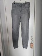 Grijze Amisu Jeans W30, Ophalen, Zo goed als nieuw, W30 - W32 (confectie 38/40), Grijs