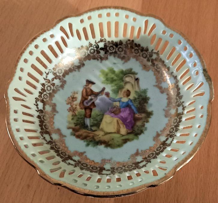 Bonbonschaaltje J.G. & Z., Antiek en Kunst, Antiek | Keramiek en Aardewerk, Ophalen of Verzenden