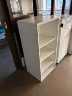 Witte Kast met Planken, Ophalen, Met plank(en), Gebruikt, 50 tot 75 cm
