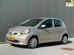 Toyota Aygo 1.0-12V + AIRCO, Voorwielaandrijving, Gebruikt, Zwart, 4 stoelen