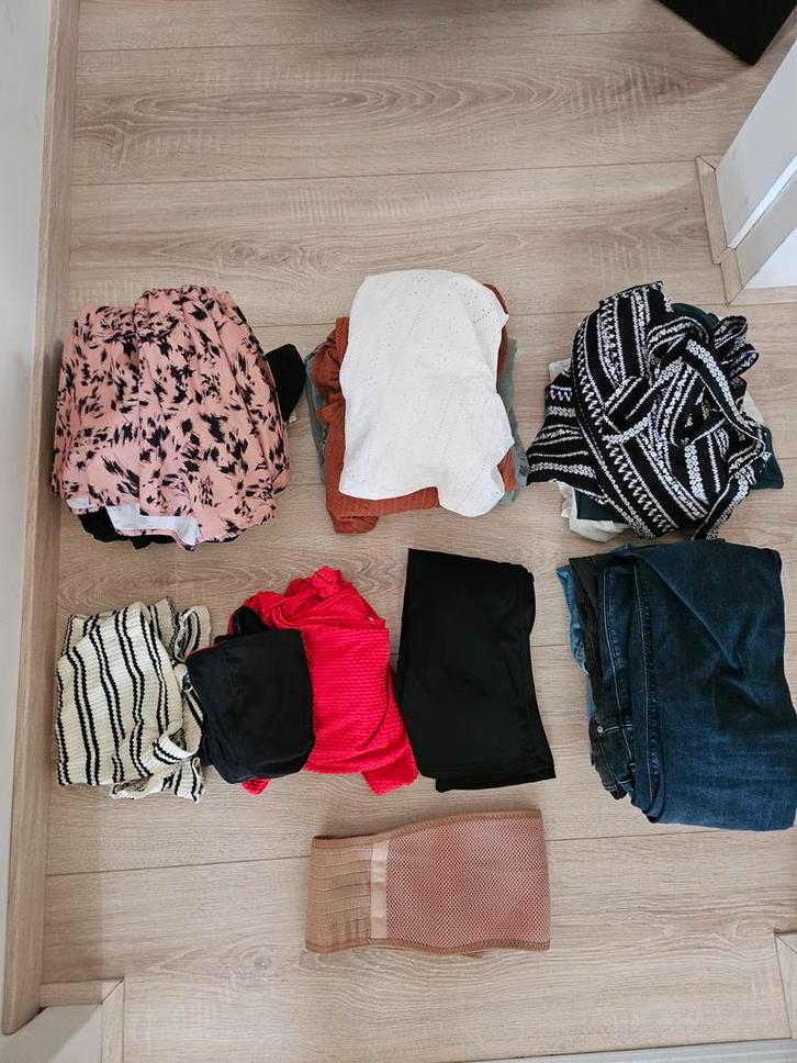 Zwangerschapskleding maat S + buikband, Kleding | Dames, Dames-kledingpakketten, Zo goed als nieuw, Maat 38/40 (M), Ophalen