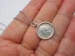 Zilveren ketting met munt hangertje in kransje nr.1499, Met hanger, Verzenden, Zo goed als nieuw, Zilver