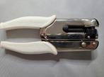 We R Memory Keepers Crop-A-Dile Power Punch Euro Hook, Hobby en Vrije tijd, Verzenden, Nieuw, Overige thema's, Pons of Mal
