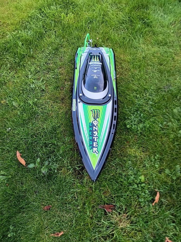 Als nieuw Sonicwake powerboat, kunt compleet varend, Hobby en Vrije tijd, Modelbouw | Boten en Schepen, Zo goed als nieuw, Overige merken