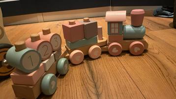 Little Dutch Houten Trein Meisje beschikbaar voor biedingen