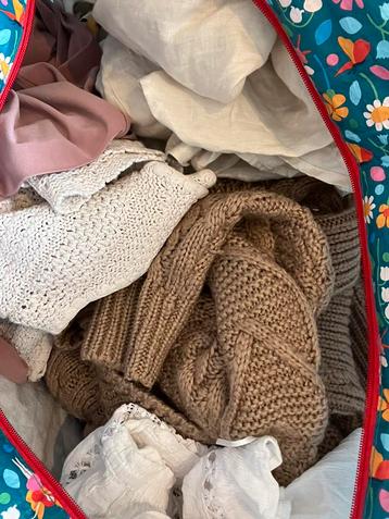 Dameskleding - fotoshoot kleding - beige/creme - 14 items beschikbaar voor biedingen