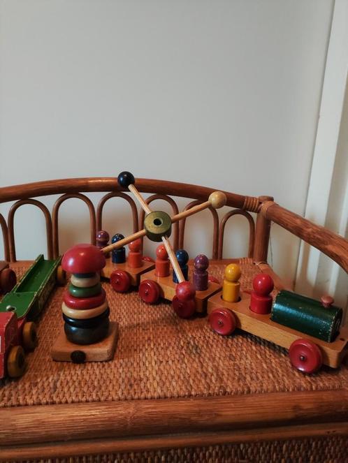 Oud houten speelgoed o.a. 'Nooitgedagt IJlst' en 'SIO', Antiek en Kunst, Antiek | Speelgoed, Verzenden