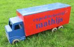 heel grote vintage houten truck in de stijl van Ado, Ophalen