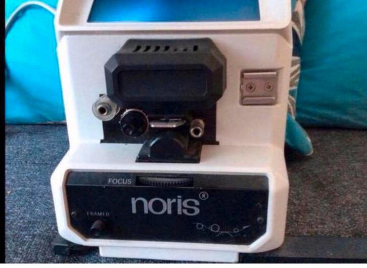 VIEUWER met 10 TEKENFILMS 🎄 LEUK voor de KERST met KINDEREN, Verzamelen, Fotografica en Filmapparatuur, Projector, 1960 tot 1980