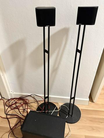 Moet weg! Bose Acoustimass 3 met standaarden beschikbaar voor biedingen