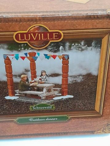 Luville schneewald outdoor diner weinig gebruikt  in goede s beschikbaar voor biedingen