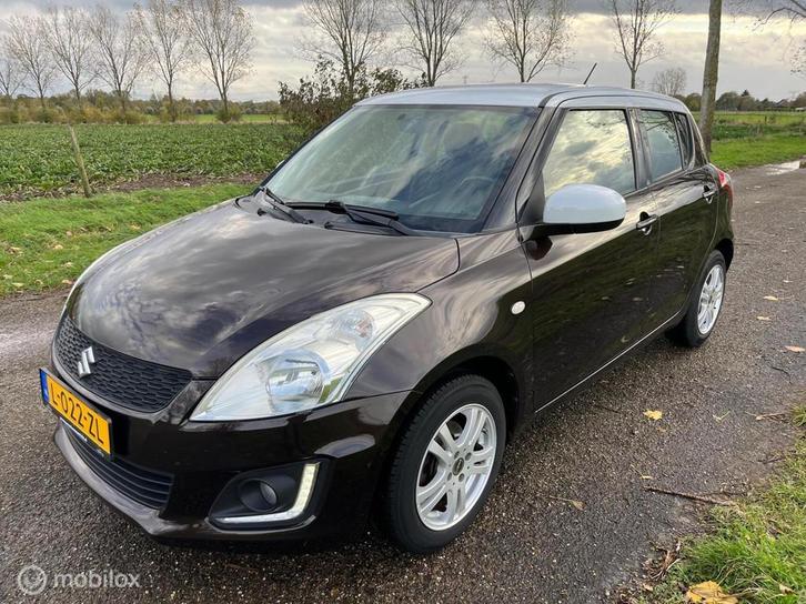 Suzuki Swift 1.2 Dynamic EASSS/AIRCO/CRUISE/LED/APK 8-2026, Auto's, Suzuki, Particulier, Te koop, Swift, ABS, Airbags, Airconditioning