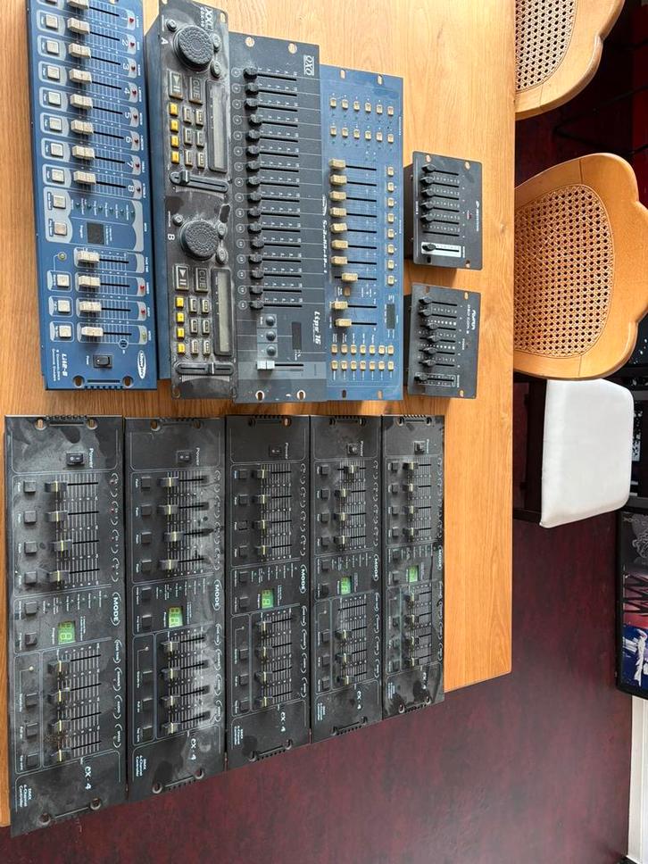 Diverse dmx besturingen/ controllers te koop, Muziek en Instrumenten, Licht en Laser, Zo goed als nieuw, Licht, Ophalen