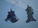 Twee antieke kerstboomhangers: engel en klok., Diversen, Verzenden, Gebruikt