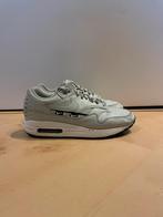 Nike Air Max 1 “Just Do It” maat 39., Nike, Ophalen of Verzenden, Sneakers of Gympen, Grijs
