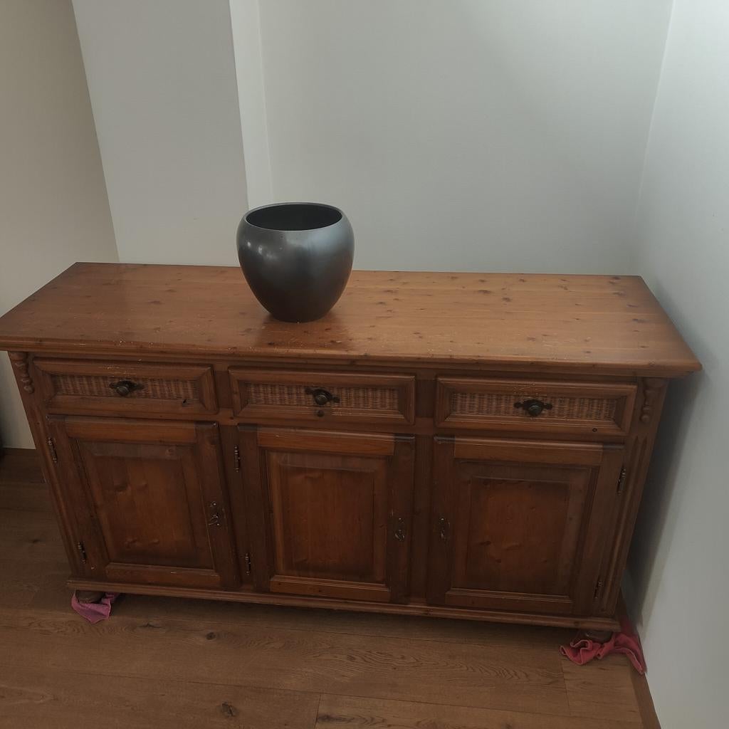 Mooie houten dressoir, Gebruikt, Grenenhout, Met deur(en), 150 tot 200 cm