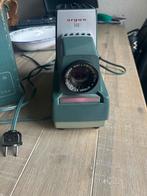 Vintage Argus 300 Diaprojector, Audio, Tv en Foto, Diaprojectors, Ophalen of Verzenden, Gebruikt, Met scherm