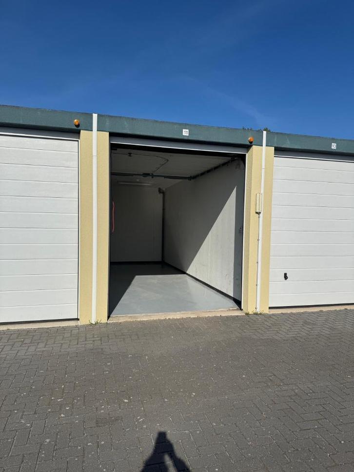 grote bedrijfsunit / loods / garagebox / opslag Lelystad, Auto diversen, Autostallingen en Garages