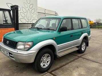 Toyota LandCr. Chall. 3.0 HR Commercial 5-Zits RHD beschikbaar voor biedingen