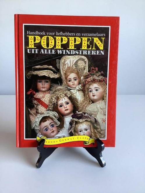 leuk leerrijk boek Poppen uit alle windstreken, Verzamelen, Poppen, Nieuw, Overige typen, Ophalen of Verzenden