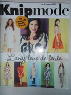 Knipmode maart 2012 en extra bijlage 11 patronen 25 modellen, Hobby en Vrije tijd, Ophalen of Verzenden, Zo goed als nieuw, Vrouw