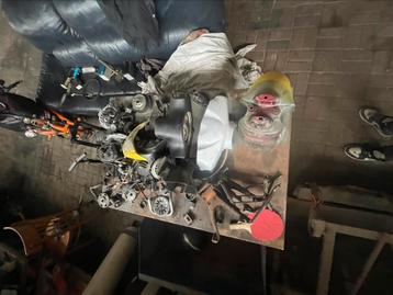 Peugeot onderdelen beschikbaar voor biedingen