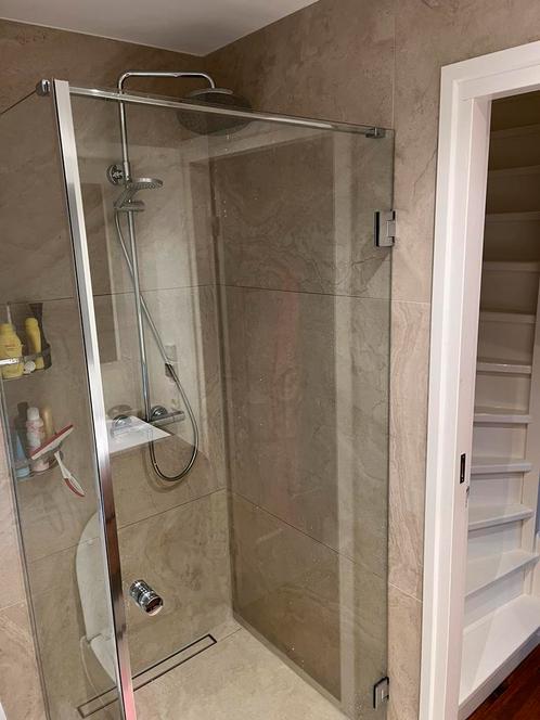 Douche deur zonder scharnieren, Huis en Inrichting, Badkamer | Complete badkamers, Zo goed als nieuw, Ophalen
