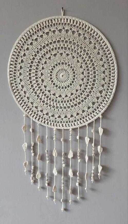 Mooie gehaakte crèmekleurige mandala 35 cm, Huis en Inrichting, Woonaccessoires | Wanddecoraties, Nieuw, Ophalen of Verzenden