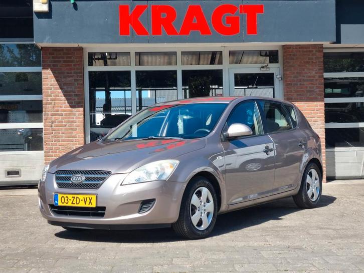 Kia Cee'd X-tra 1.4 109 pk - Nieuwe koppeling - Koude airco, Auto's, Kia, Bedrijf, Te koop, (Pro) Cee d, ABS, Airbags, Airconditioning