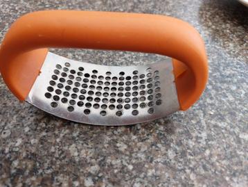 Knoflookpers beschikbaar voor biedingen