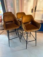 4 Okergele Barstoelen - Showroommodel, Huis en Inrichting, Barkrukken, Ophalen, Met voetsteun, 60 tot 90 cm, Nieuw