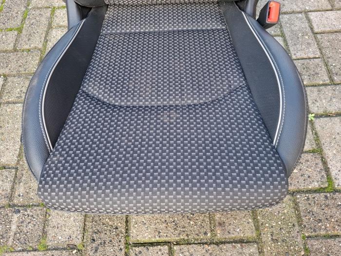 Stoel rechts van een Kia XCeed, Auto-onderdelen, Interieur en Bekleding, -, Verzenden, -, -