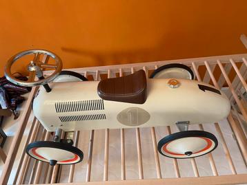 Loopauto & Retro Roller - Klassiek Speelgoed! beschikbaar voor biedingen