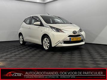 Toyota Aygo 1.0 VVT-i x-pure Airco, Camera, Cruise control,  beschikbaar voor biedingen