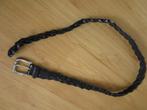 Zwart gevlochten riem met zilverkleurige gesp maat L, Kleding | Dames, Riemen en Ceinturen, Zwart, Tailleriem, Ophalen of Verzenden