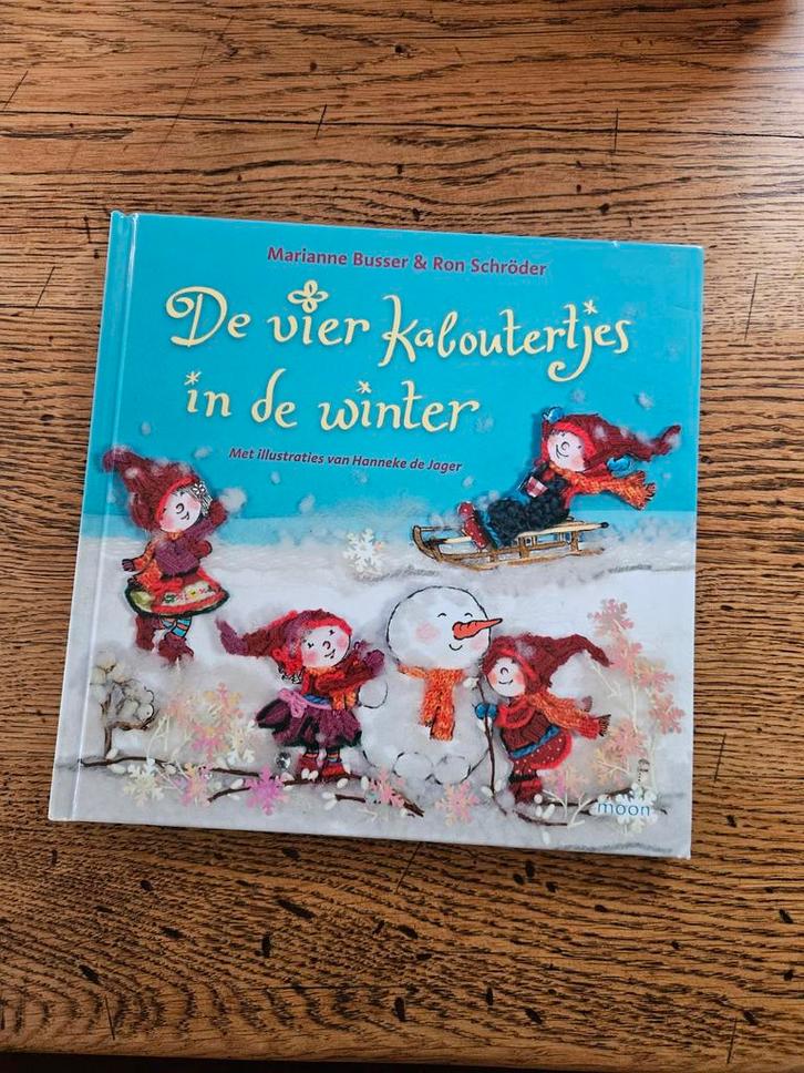 De vier kaboutertjes in de winter - Busser & Schröder, Boeken, Kinderboeken | Jeugd | onder 10 jaar, Zo goed als nieuw, Sprookjes