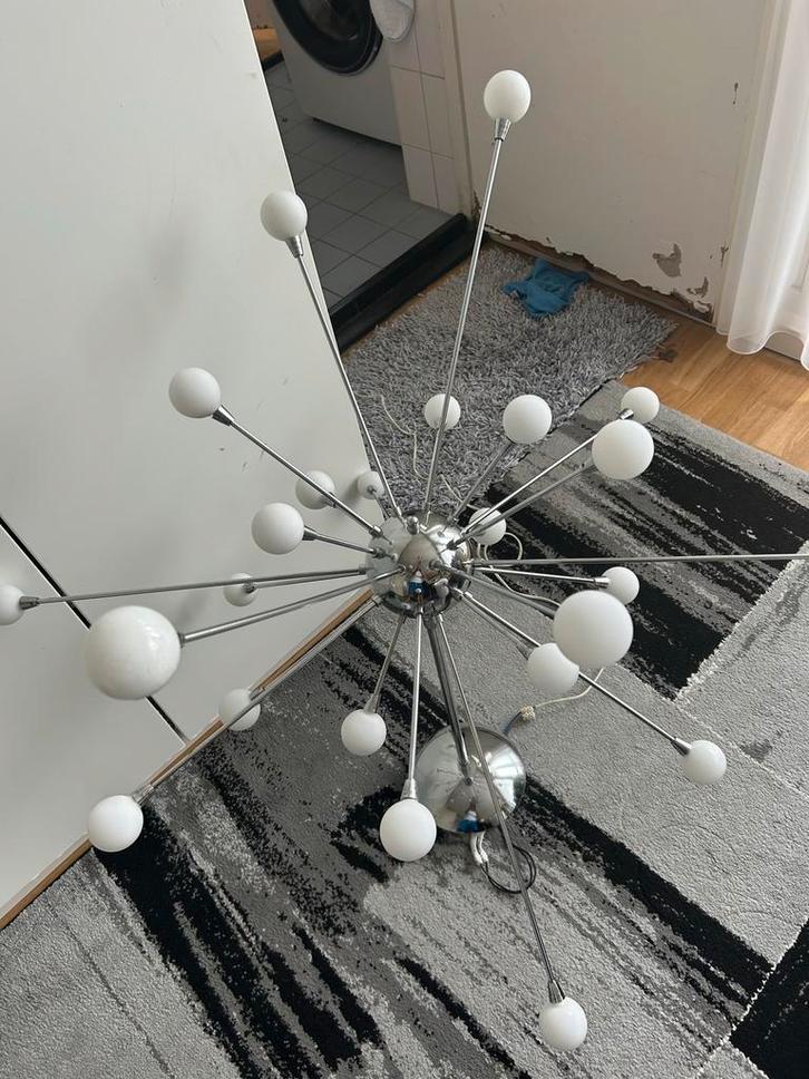 Moderne Sputnik Kroonluchter, Huis en Inrichting, Lampen | Hanglampen, Zo goed als nieuw, 75 cm of meer, Metaal, Ophalen of Verzenden