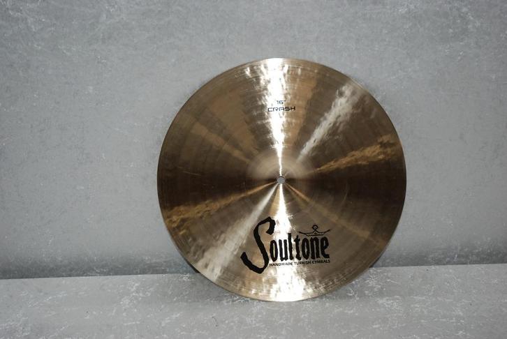 NIEUW!  Soultone Vintage old school 1964 crash 858gr 16 inch, Muziek en Instrumenten, Instrumenten | Onderdelen, Nieuw, Drums of Percussie