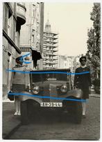 Tatra auto twee mooie vrouwen foto, Verzamelen, Foto's en Prenten, Foto, Ophalen of Verzenden, Zo goed als nieuw, Voor 1940