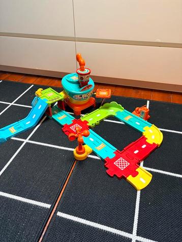 Toet Toet Auto Baan beschikbaar voor biedingen