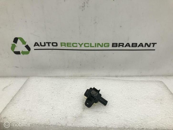 Airbag Sensor Mercedes GLA Klasse X156 ORIG A1668210351, Auto-onderdelen, Elektronica en Kabels, Mercedes-Benz, Gebruikt, Ophalen of Verzenden