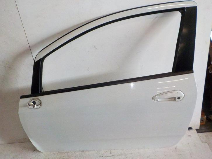 Portier links voor Fiat Punto, Auto-onderdelen, Carrosserie en Plaatwerk, Deur, Fiat, Gebruikt, Herkomst onderdeel bekend, 12 maanden garantie