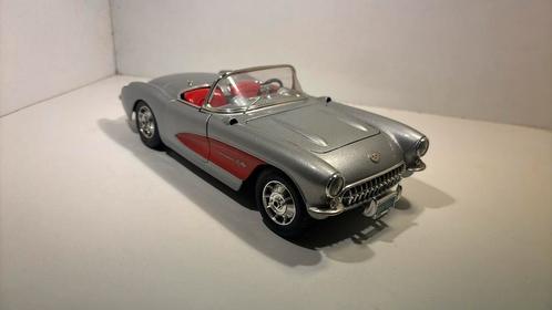 Chevrolet Corvette 1957 Bburago 1.18, Hobby en Vrije tijd, Modelauto's | 1:18, Zo goed als nieuw, Bburago, Ophalen of Verzenden